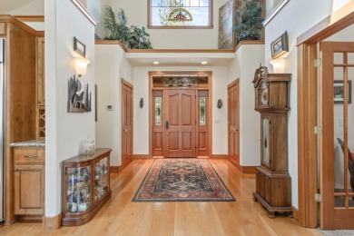 Single level living overlooking 4th fairway at award winning on Aspen Lakes Golf Course in Oregon - for sale on GolfHomes.com, golf home, golf lot