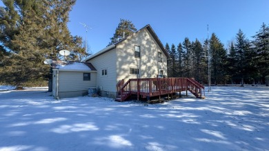 If you are looking for a place to getaway for long weekends or on Riverview Golf Course in Wisconsin - for sale on GolfHomes.com, golf home, golf lot