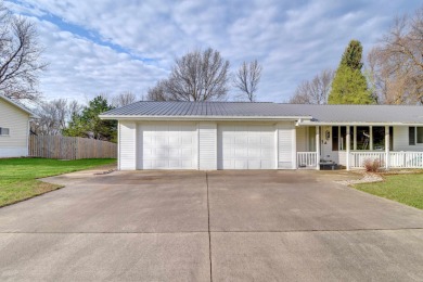 One-owner LOVED 3-bedroom, 2-bathroom home on the GOLF COURSE on Country Greens Golf Course in Iowa - for sale on GolfHomes.com, golf home, golf lot