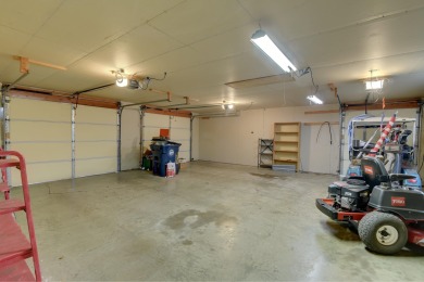 One-owner LOVED 3-bedroom, 2-bathroom home on the GOLF COURSE on Country Greens Golf Course in Iowa - for sale on GolfHomes.com, golf home, golf lot