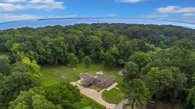 This beautifully remodeled 3-bed/3bath home offers 2,866+/- on Pendleton Harbor in Texas - for sale on GolfHomes.com, golf home, golf lot