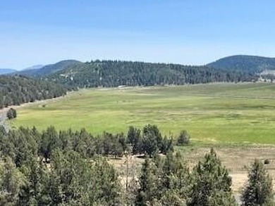 Great lake view without the price! Enjoy all the Running Y on Running Y Ranch Resort in Oregon - for sale on GolfHomes.com, golf home, golf lot