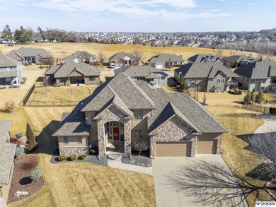 Mike Story, M: , mstory,   - Open Sunday 11:00 - 1:00! Spacious on Players Club At Deer Creek in Nebraska - for sale on GolfHomes.com, golf home, golf lot
