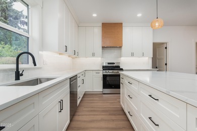 Quality one level New Construction home now priced at $749,000 on Chinook Winds Golf Resort in Oregon - for sale on GolfHomes.com, golf home, golf lot