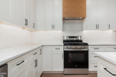 Quality one level New Construction home now priced at $749,000 on Chinook Winds Golf Resort in Oregon - for sale on GolfHomes.com, golf home, golf lot