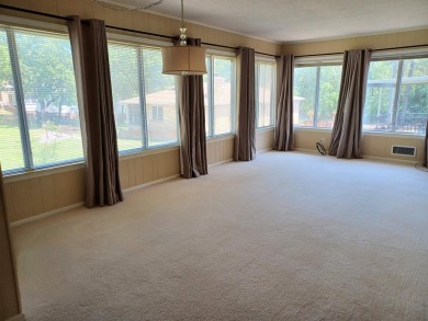 Beautifully remodeled 2-bedroom 2 bath home. Quaint 55 and older on Cedar Glade Golf Course in Arkansas - for sale on GolfHomes.com, golf home, golf lot