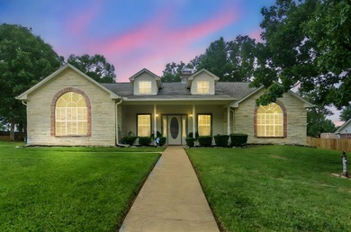 Welcome Home!  3-bedroom, 2-bath in Neches Pines Golf Course on Neches Pines Golf Course in Texas - for sale on GolfHomes.com, golf home, golf lot