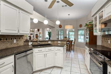 A lovely, comfortable 3-2-2 home with golf cart space in an on Pecan Plantation Country Club in Texas - for sale on GolfHomes.com, golf home, golf lot