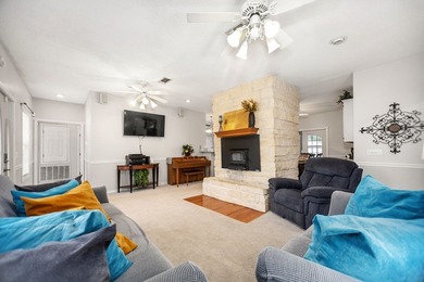 Welcome Home!  3-bedroom, 2-bath in Neches Pines Golf Course on Neches Pines Golf Course in Texas - for sale on GolfHomes.com, golf home, golf lot