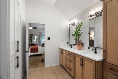 A lovely, comfortable 3-2-2 home with golf cart space in an on Pecan Plantation Country Club in Texas - for sale on GolfHomes.com, golf home, golf lot