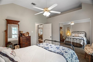 A lovely, comfortable 3-2-2 home with golf cart space in an on Pecan Plantation Country Club in Texas - for sale on GolfHomes.com, golf home, golf lot