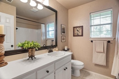 A lovely, comfortable 3-2-2 home with golf cart space in an on Pecan Plantation Country Club in Texas - for sale on GolfHomes.com, golf home, golf lot