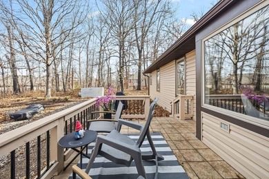 Tucked in Dunvegan near Loch Lomond, this refreshed single-level on Bella Vista Country Club - Scottsdale in Arkansas - for sale on GolfHomes.com, golf home, golf lot