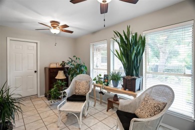 A lovely, comfortable 3-2-2 home with golf cart space in an on Pecan Plantation Country Club in Texas - for sale on GolfHomes.com, golf home, golf lot