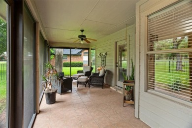A lovely, comfortable 3-2-2 home with golf cart space in an on Pecan Plantation Country Club in Texas - for sale on GolfHomes.com, golf home, golf lot