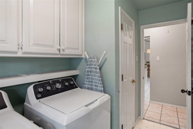 A lovely, comfortable 3-2-2 home with golf cart space in an on Pecan Plantation Country Club in Texas - for sale on GolfHomes.com, golf home, golf lot