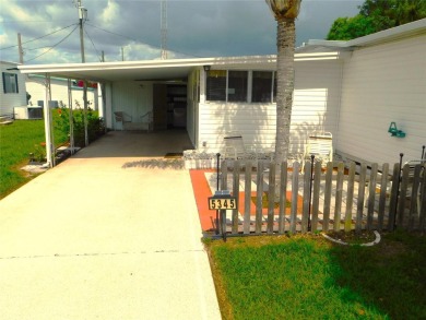 Although this is a charming 2-Bedroom, 1.5-Bath Single Wide in on Betmar Acres Golf Club in Florida - for sale on GolfHomes.com, golf home, golf lot
