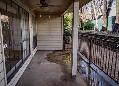 Fall in love with this spacious 2-bedroom, 2-bathroom condo on Stevens Park Golf Course in Texas - for sale on GolfHomes.com, golf home, golf lot