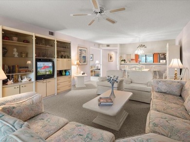 Bright and spacious End-Unit condo with golf course views! on Royal Wood Golf and Country Club in Florida - for sale on GolfHomes.com, golf home, golf lot