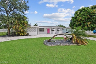 Turnkey Renovated Gem in the Heart of the McGregor Corridor - on Fort Myers Country Club in Florida - for sale on GolfHomes.com, golf home, golf lot