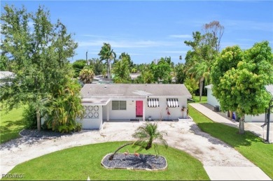 Turnkey Renovated Gem in the Heart of the McGregor Corridor - on Fort Myers Country Club in Florida - for sale on GolfHomes.com, golf home, golf lot
