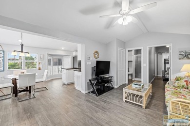 Beautifully updated and fully furnished park model with island on Long Island Golf Course in Texas - for sale on GolfHomes.com, golf home, golf lot