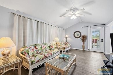 Beautifully updated and fully furnished park model with island on Long Island Golf Course in Texas - for sale on GolfHomes.com, golf home, golf lot