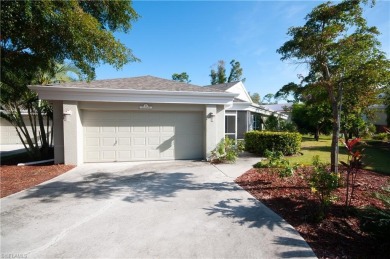 Enjoy the Florida Lifestyle in Beautiful Fountain Lakes. OPEN on Fountain Lakes Community Golf Course in Florida - for sale on GolfHomes.com, golf home, golf lot