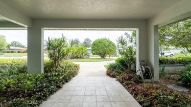 Finally, an updated POOL home in the NON-DEED RESTRICTED on Palm Aire Country Club of Sarasota in Florida - for sale on GolfHomes.com, golf home, golf lot