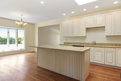 This Residence located on the 18th fairway of Glenwoodie Golf on Glenwoodie Golf Course in Illinois - for sale on GolfHomes.com, golf home, golf lot