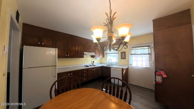 Welcome to your move-in ready retreat in the heart of Leisure on Greenbriar Woodlands in New Jersey - for sale on GolfHomes.com, golf home, golf lot