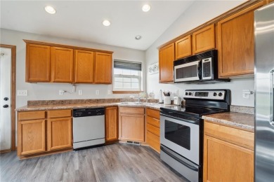 Here is a beautifully maintained ranch-style condo nestled in on Hunters Ridge Golf Course in Iowa - for sale on GolfHomes.com, golf home, golf lot