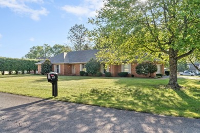 Beautiful remodeled three bedroom two-and-a-half-bathroom luxury on Hopkinsville Golf and Country Club in Kentucky - for sale on GolfHomes.com, golf home, golf lot