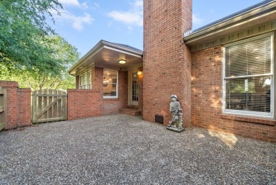 Beautiful remodeled three bedroom two-and-a-half-bathroom luxury on Hopkinsville Golf and Country Club in Kentucky - for sale on GolfHomes.com, golf home, golf lot