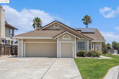 PREMIUM GOLF COURSE LIVING AT THE END OF A QUIET COURT! Welcome on Discovery Bay Country Club in California - for sale on GolfHomes.com, golf home, golf lot