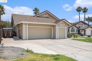 PREMIUM GOLF COURSE LIVING AT THE END OF A QUIET COURT! Welcome on Discovery Bay Country Club in California - for sale on GolfHomes.com, golf home, golf lot