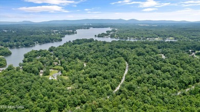 If you're looking for space, flexibility, and a peaceful on Lake Tansi Village Country Club in Tennessee - for sale on GolfHomes.com, golf home, golf lot