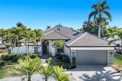 Move in and move onto the golf course! No waiting and no on Spanish Wells Golf and Country Club in Florida - for sale on GolfHomes.com, golf home, golf lot