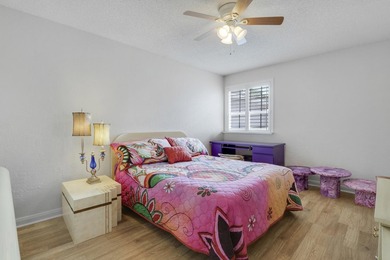 New roof 2023! Sought after 2 bedroom plus 190 square foot on The Golf Club of Jupiter in Florida - for sale on GolfHomes.com, golf home, golf lot