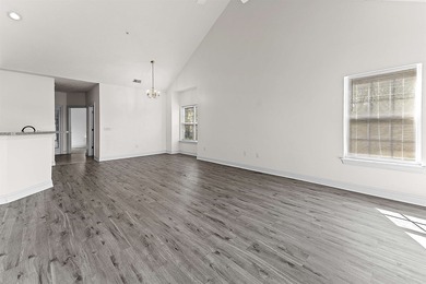 Spacious, 3-bedroom, 2-bath condo in Windsor Green..With one of on  in South Carolina - for sale on GolfHomes.com, golf home, golf lot