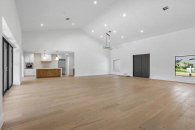 ATTENTION BUYERS & INVESTORS:  LOCATED IN THE AWARD WINNING & on St. Andrews Country Club of Boca Raton in Florida - for sale on GolfHomes.com, golf home, golf lot