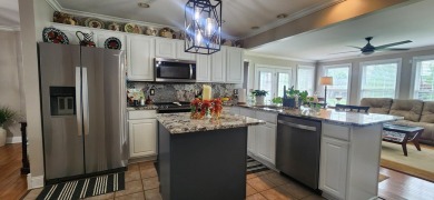 Take a load off and relax in this beautiful well maintained 3 on Battlefield Golf and Country Club in Kentucky - for sale on GolfHomes.com, golf home, golf lot