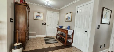 Take a load off and relax in this beautiful well maintained 3 on Battlefield Golf and Country Club in Kentucky - for sale on GolfHomes.com, golf home, golf lot