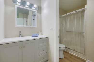 ** A COUNTRY CLUB-LIKE SETTING in DESIRABLE HEATHER RIDGE on Heather Ridge Golf Club in Illinois - for sale on GolfHomes.com, golf home, golf lot
