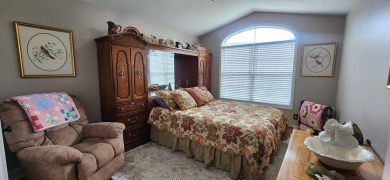 Take a load off and relax in this beautiful well maintained 3 on Battlefield Golf and Country Club in Kentucky - for sale on GolfHomes.com, golf home, golf lot