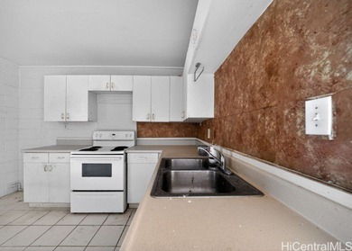 This 2-bedroom, 1.5-bathroom townhome offers the perfect blend on Ewa Beach Golf Club in Hawaii - for sale on GolfHomes.com, golf home, golf lot