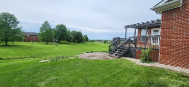 Take a load off and relax in this beautiful well maintained 3 on Battlefield Golf and Country Club in Kentucky - for sale on GolfHomes.com, golf home, golf lot