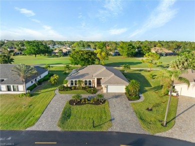 GOLFERS PARADISE! POOL HOME WITH INCREDIBLE GOLF COURSE VIEWS - on Spanish Wells Golf and Country Club in Florida - for sale on GolfHomes.com, golf home, golf lot