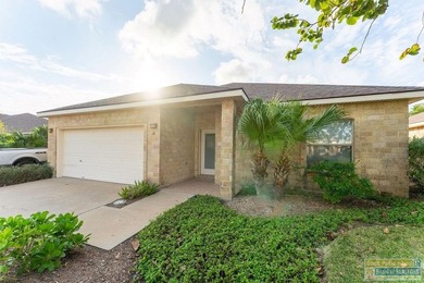 This beautifully maintained 3-bedroom, 2-bath Golf Villa is on South Padre Island Golf Club in Texas - for sale on GolfHomes.com, golf home, golf lot