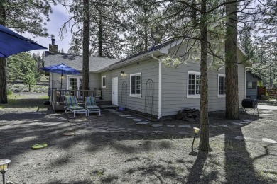 Gorgeous Lakeside Craftsman Retreat! This beautifully built 3BR on Lake Shastina Golf Course in California - for sale on GolfHomes.com, golf home, golf lot
